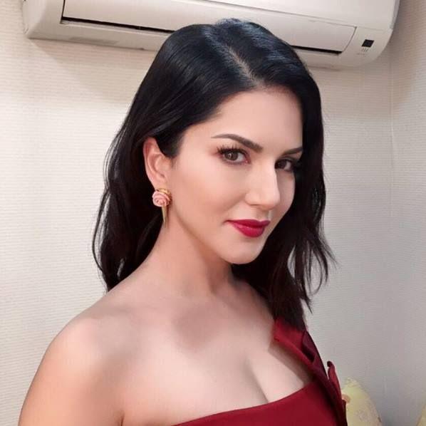 Sunny Leone Hot Spicy Stills