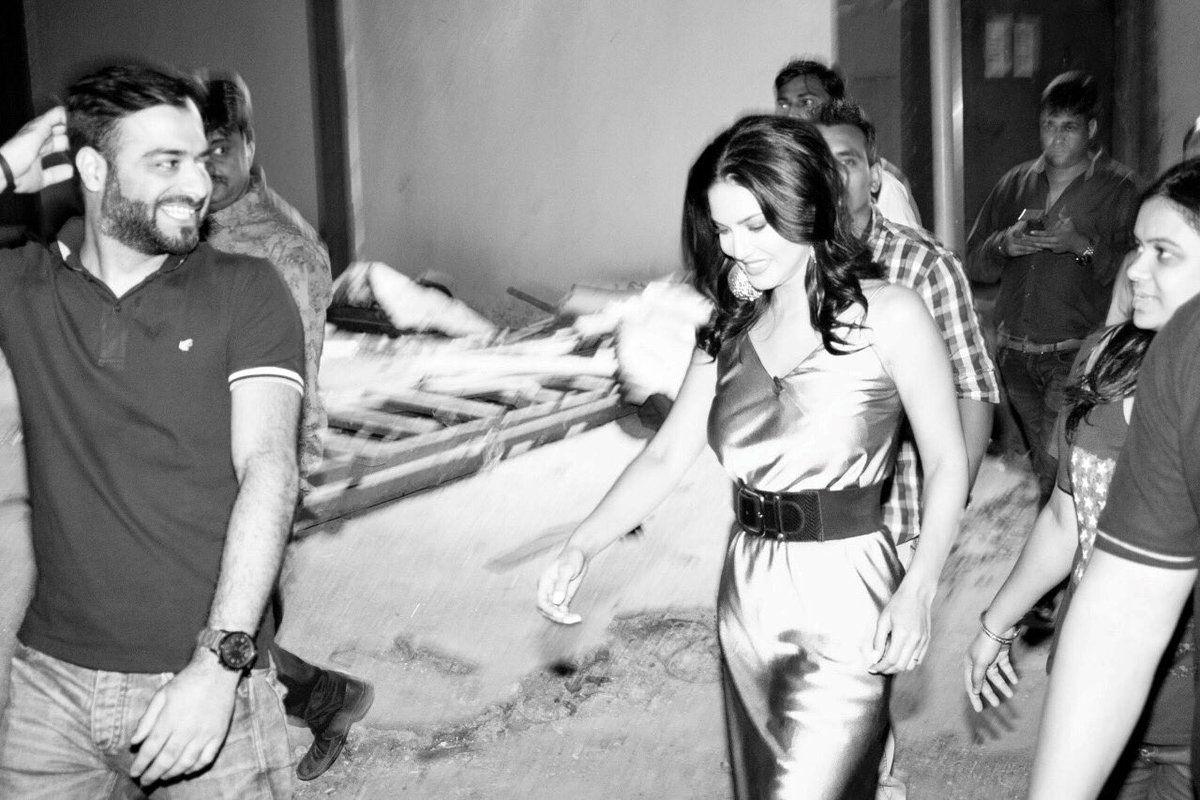 Sunny Leone Unseen photos: 50 best looking hot and beautiful HQ & HD