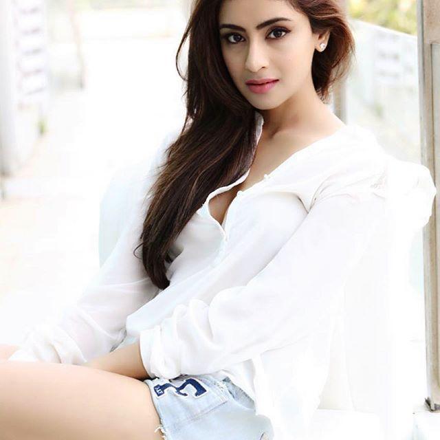 Super Hot: Actress Musskan Sethi Unseen Sexy Look Photos