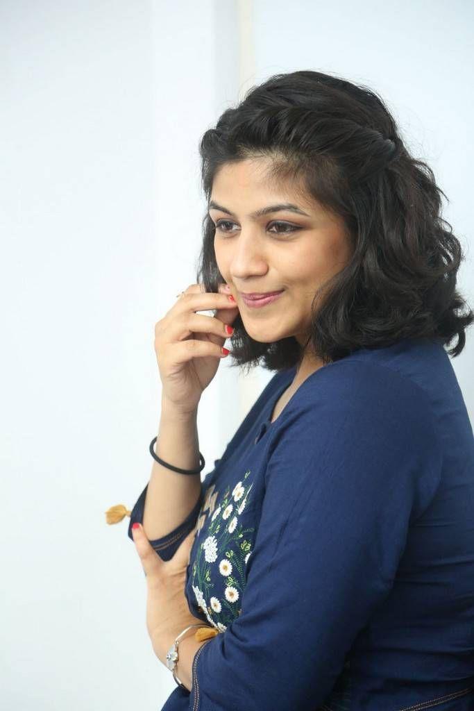 Supriya Isola Latest Stills At Babu Baga Busy Interview