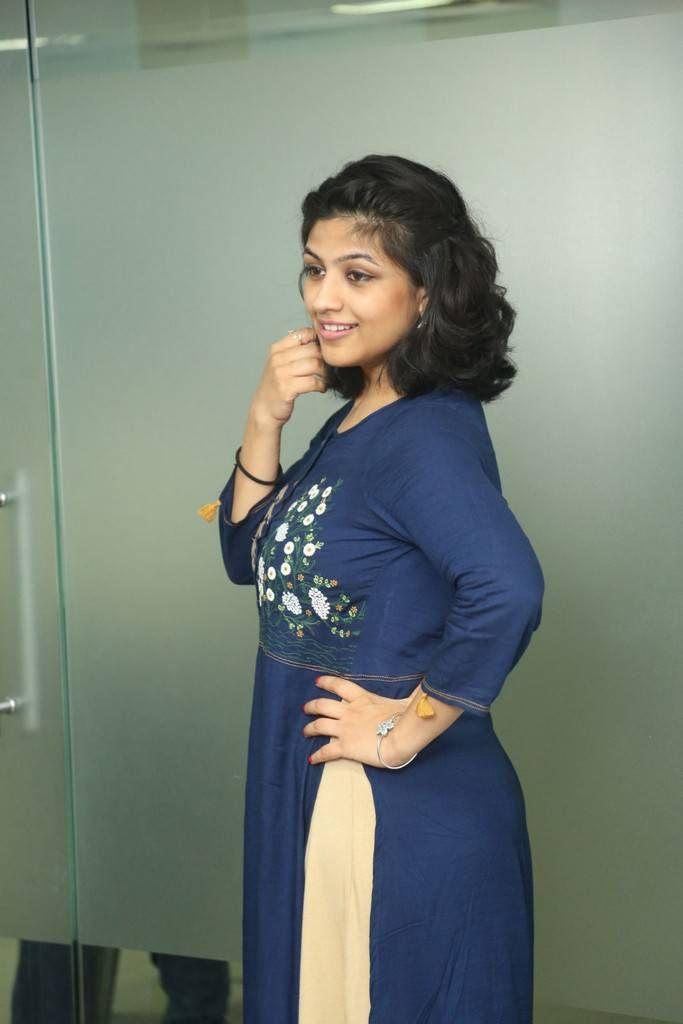 Supriya Isola Latest Stills At Babu Baga Busy Interview