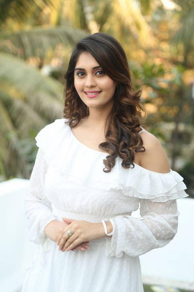 Surabhi Stills At Okka Kshanam Movie Success Celebrations