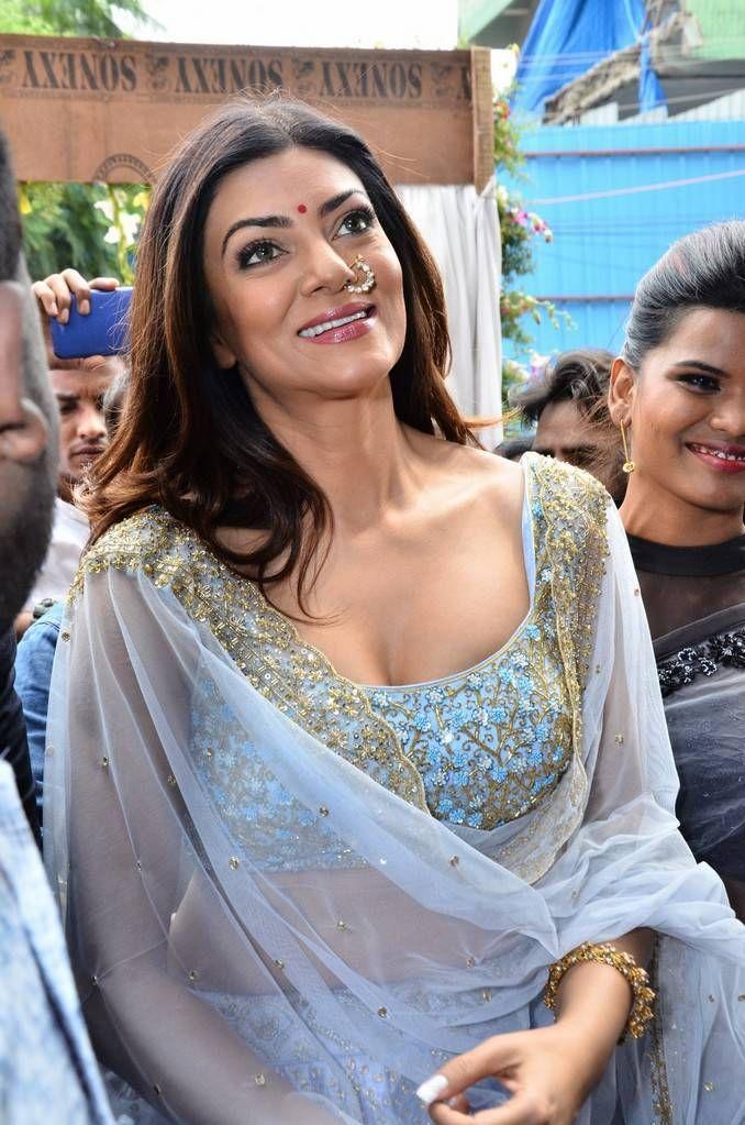 Sushmita Sen Stills At Sashi Vangapalli Designer Store Launch