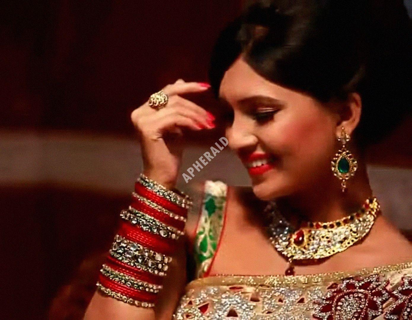 TV Actress & Model Vani Bhojan Latest Unseen Photo Stills