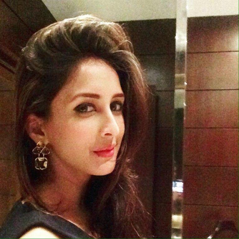 TV Actress Chahat Khanna Rare & Unseen Photo Stills