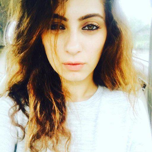 TV Actress Lavina Tandon Beautiful HD Wallpapers