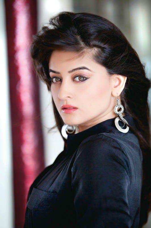 TV Actress Mahhi Vij Latest Stills