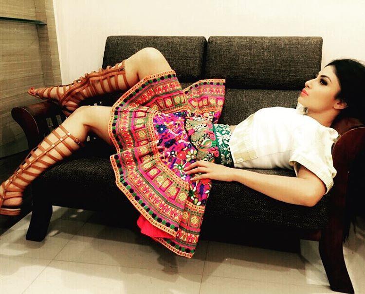 TV Actress Mouni Roy Latest Photos