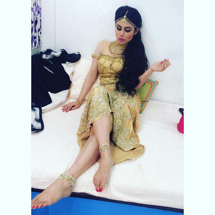 TV Actress Mouni Roy Latest Photos