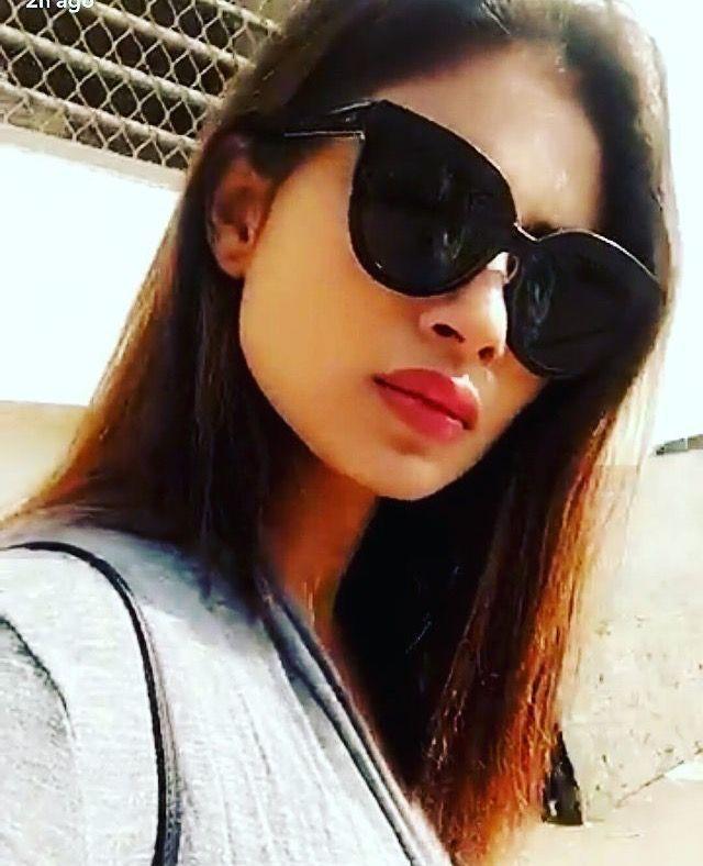 TV Actress Mouni Roy Latest Unseen Photos Collections!