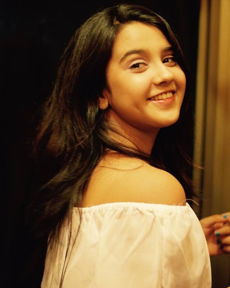 TV Actress Roshni Walia Latest Unseen Photo Stills