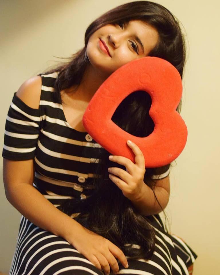 TV Actress Roshni Walia Latest Unseen Photo Stills