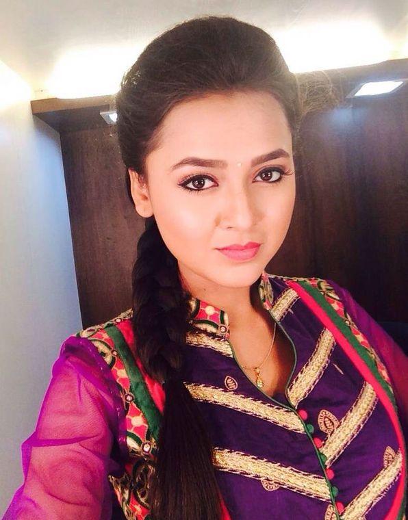 TV Actress Tejaswi Prakash Wayangankar Latest Stills
