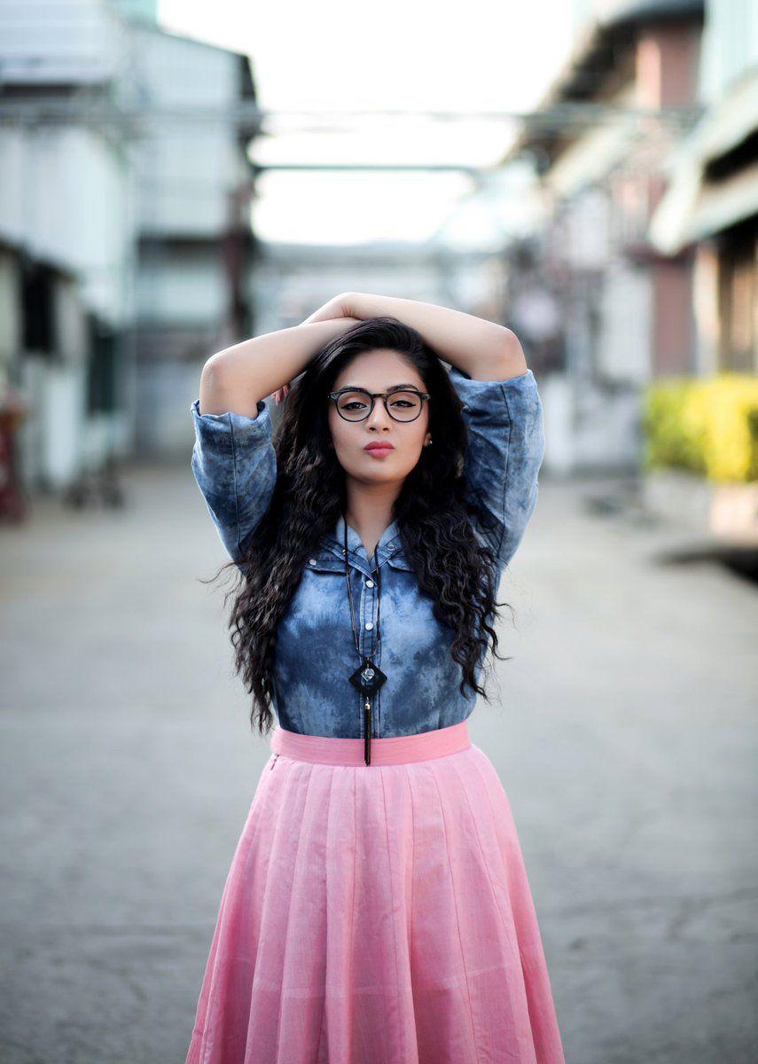 TV Anchor & Actress Sreemukhi Rare & Unseen Photos