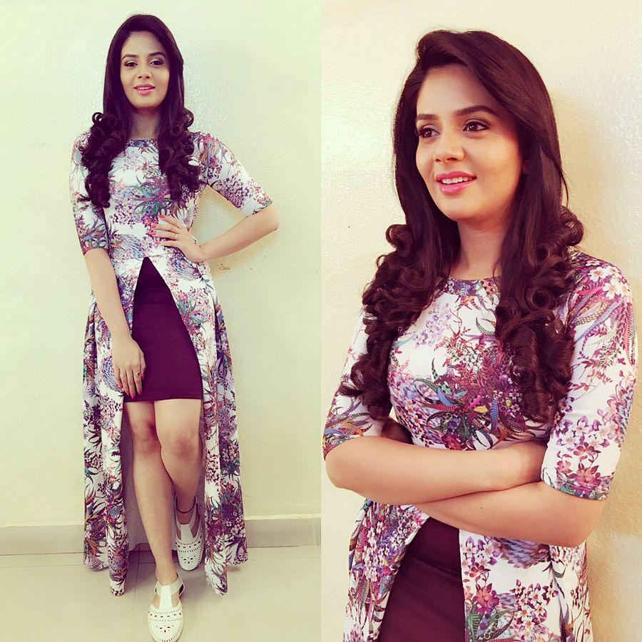 TV Anchor & Actress Sreemukhi Rare & Unseen Photos