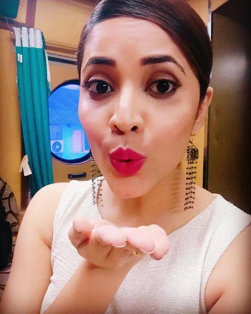 TV Anchor Anasuya Latest 2017 Photos