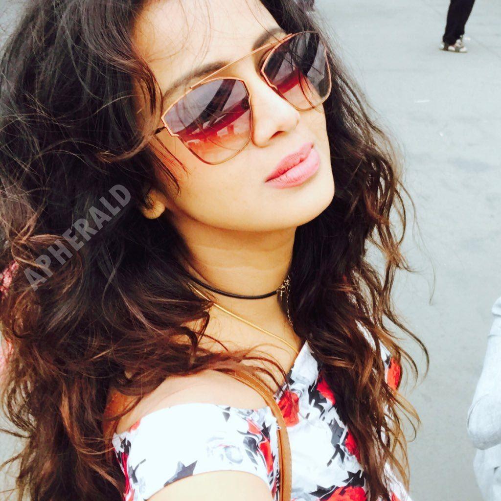 TV Anchor Anjana Rangan Latest Unseen Photo Stills