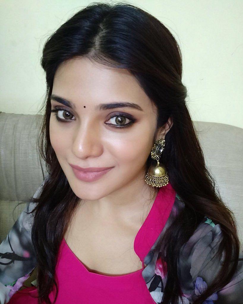 Tamil Actress Aathmika Latest Photo Stills