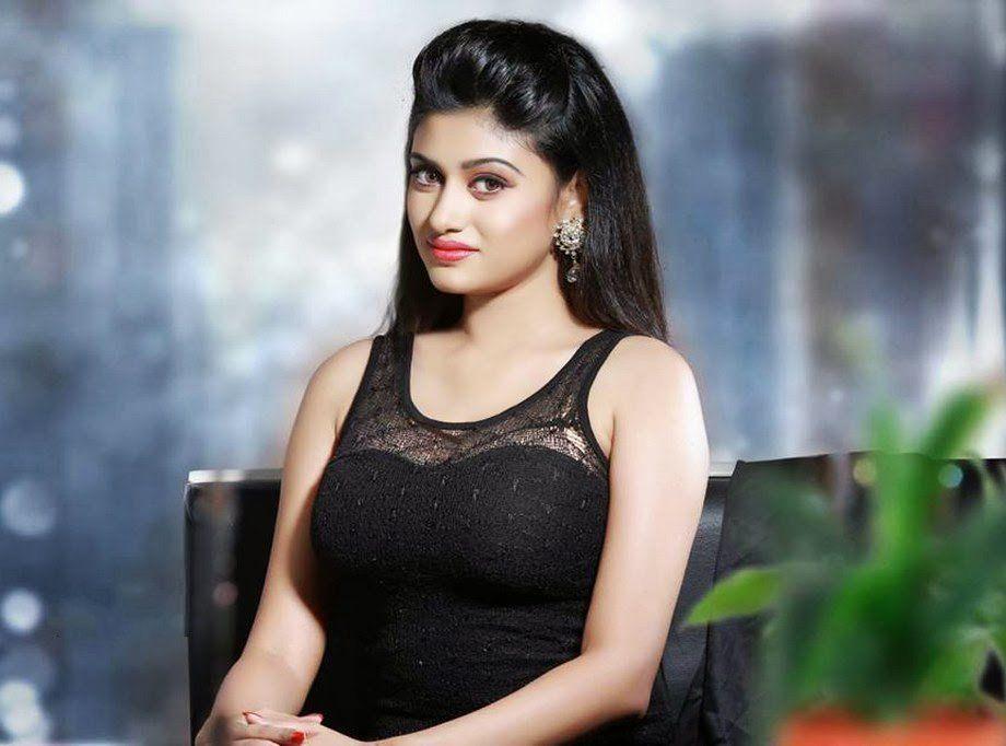 Tamil Actress Oviya Helen Latest Photos