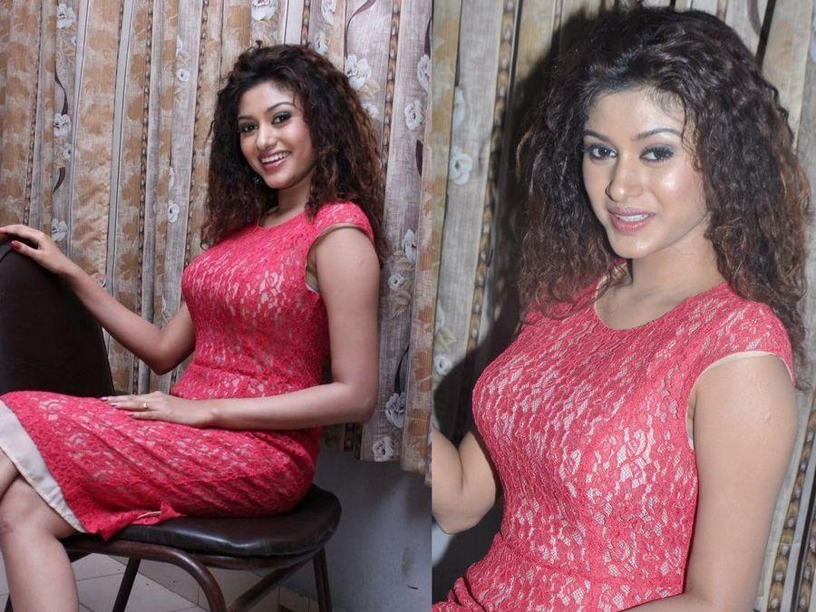 Tamil Actress Oviya Helen Never Seen Hot Photo Collections
