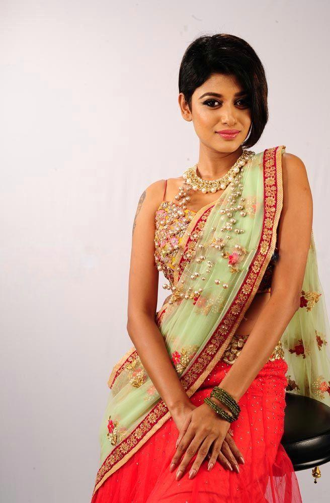 Tamil Actress Oviya Helen New HD HOT Photoshoot Stills