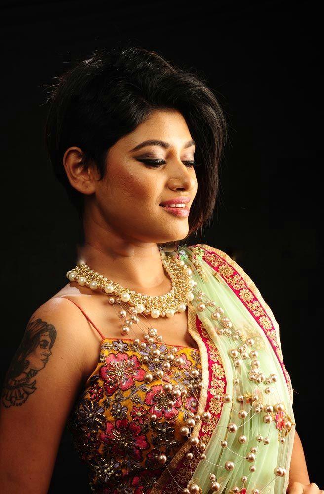 Oviya Actress HD photos,images,pics and stills-indiglamour.com #332156