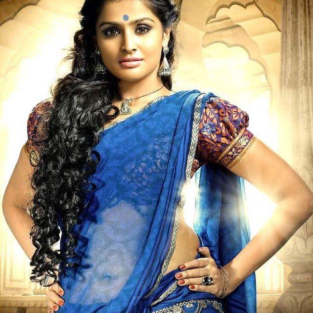 Tamil Actress Ramya Nambeesan Rare & Unseen Photos Collections!