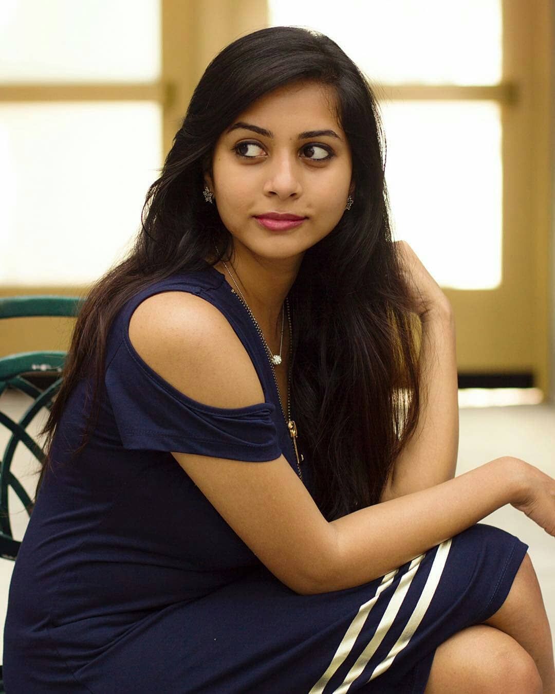 Tamil Actress Suza Kumar hot Photoshoot stills