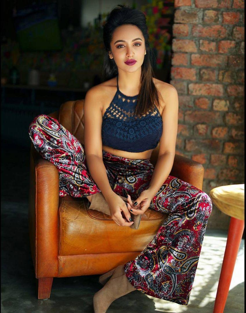 Tejaswi Madivada Ultra Hot Photoshoot