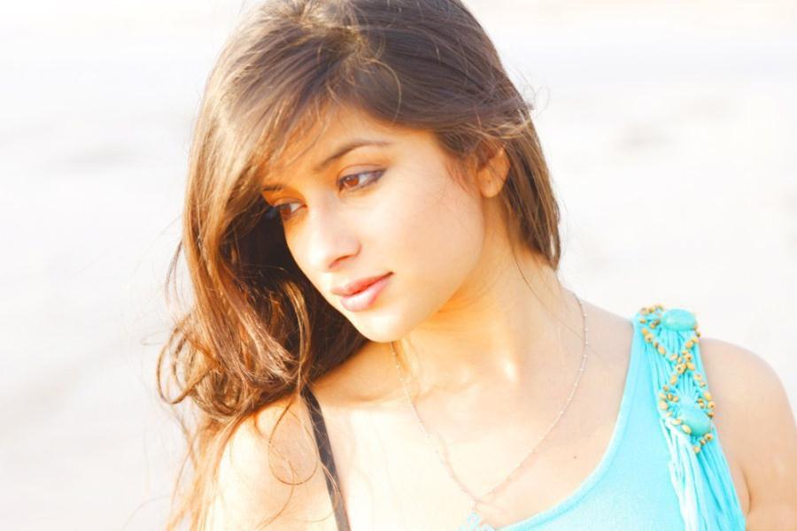 Telugu Actress Madhurima Latest Hot & Spicy Photo Stills