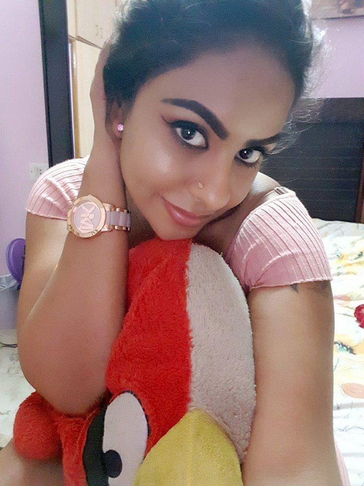 Telugu Actress Sri Reddy Unseen Hot Photos