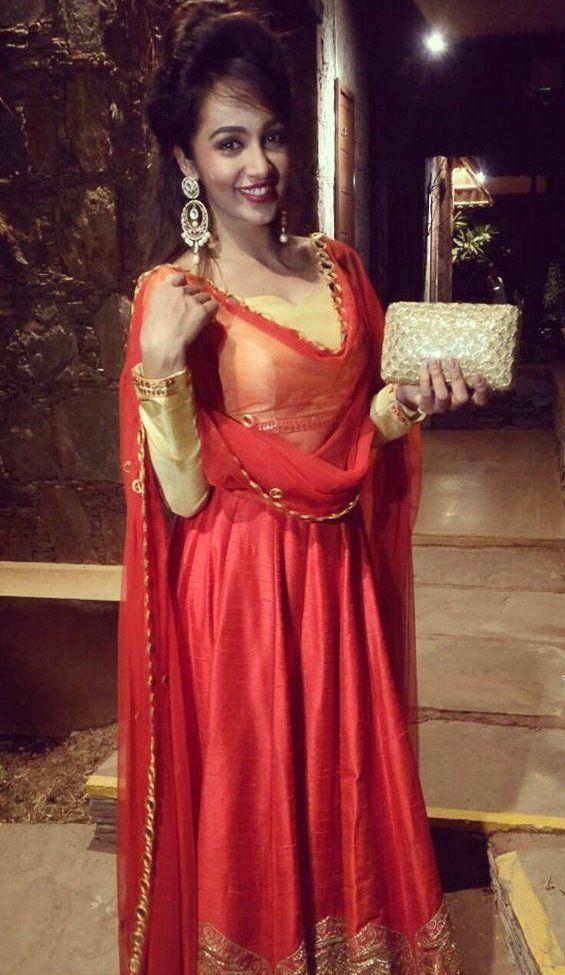 Telugu Actress Tejaswi Madivada Latest Photos