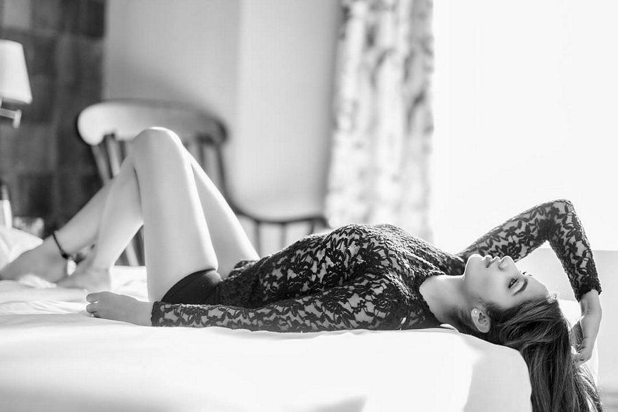Telugu Actress Tejaswi Madivada Latest Ultra Hot HD Photo Stills