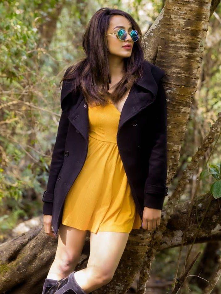 Telugu Actress Tejaswi Madivada Latest Ultra Hot HD Photo Stills
