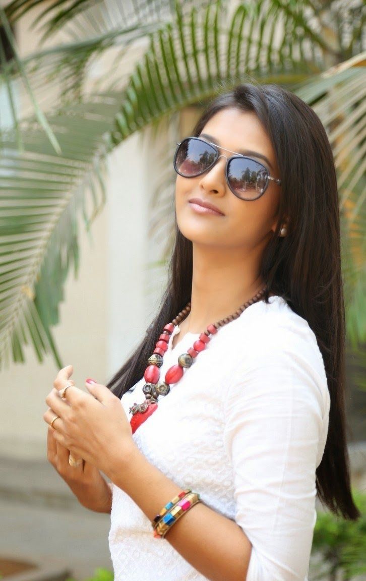 Telugu Heroine Cute Pics