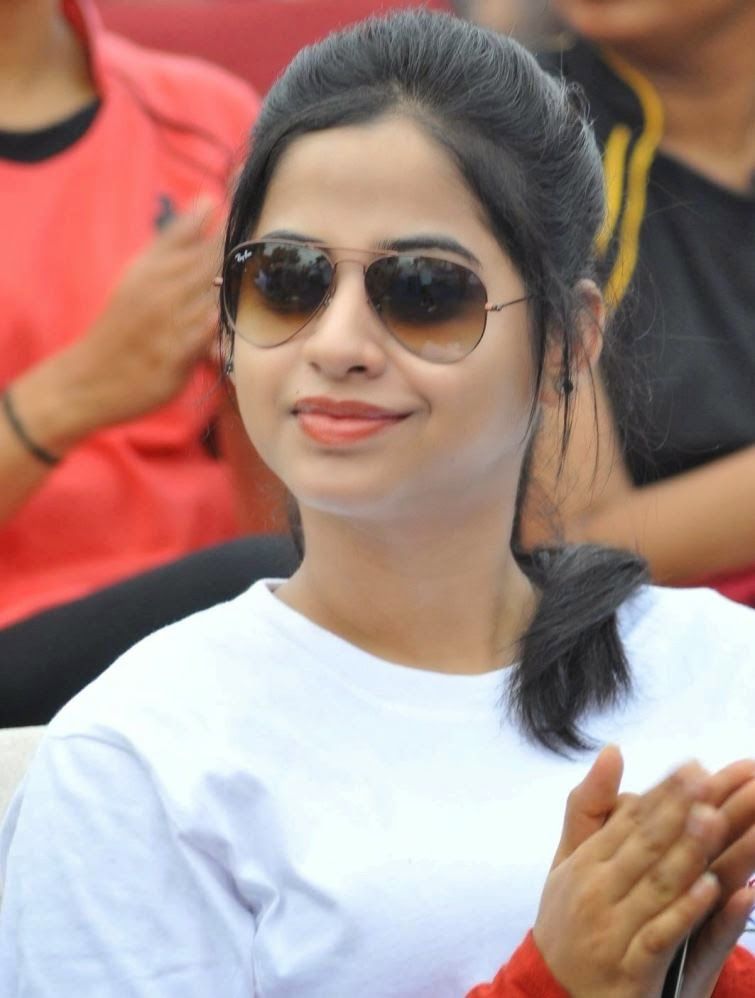 Telugu Heroine Cute Pics