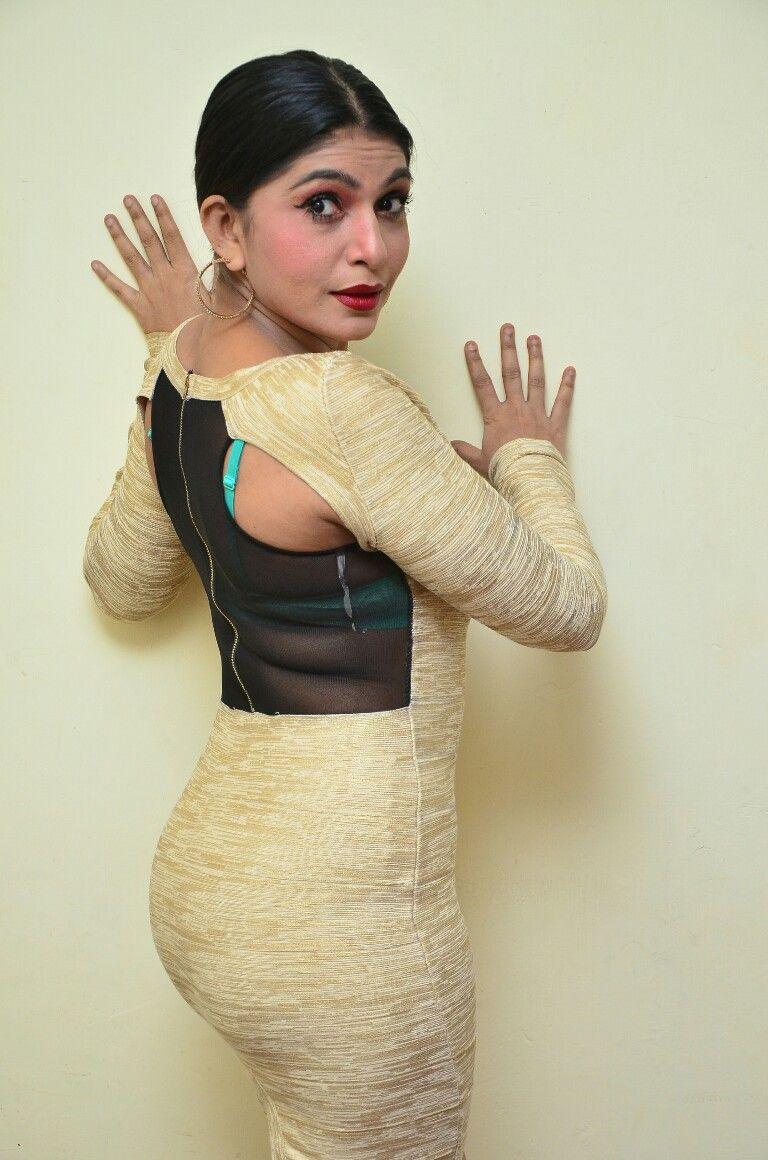 Telugu Tv Actress Pooja Roshan Latest Stills