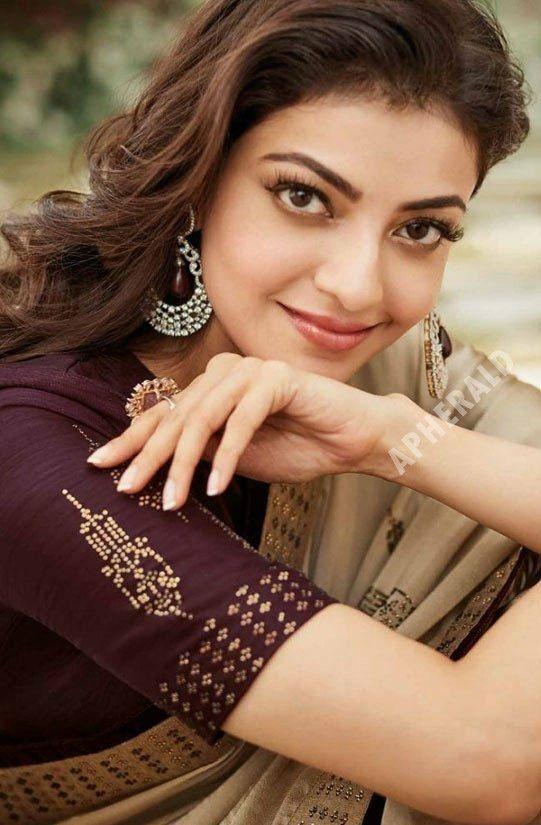 The Tall and Gorgeous Saree Clad Kajal Aggarwal Stills