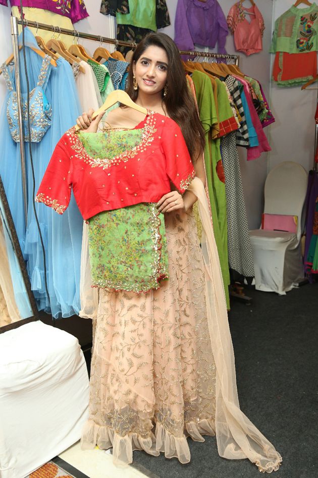 Tollywood Actresses Heena Rai and Priya Murthy inaugurated Poppy Petals Luxury Expo at Taj Krishna