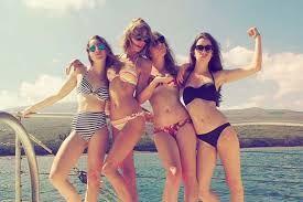 Top 10 Best and Hottest Celebrity Bikini pics