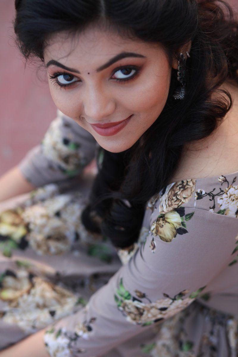 Traditional Looks of Athulya Ravi Latest Snaps