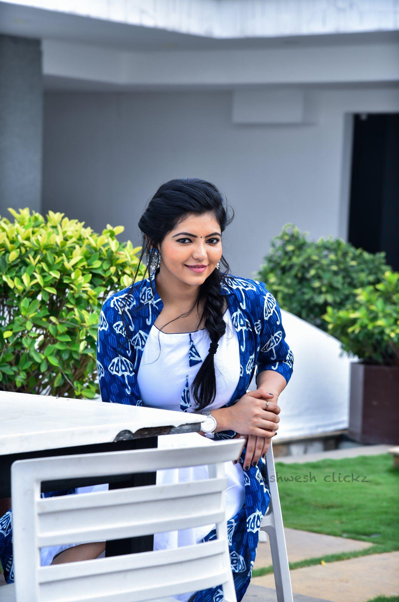 Traditional Looks of Athulya Ravi Latest Snaps