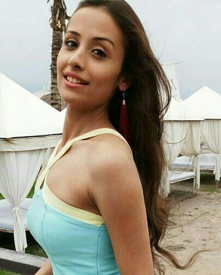 Tv Actress Anupriya Kapoor Latest Unseen Photo Stills