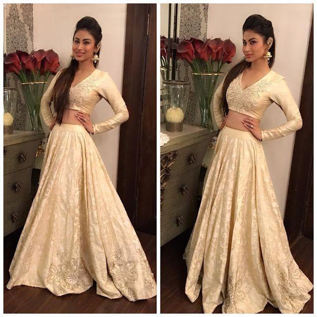 UNSEEN Private Photos of TV Actress Mouni Roy