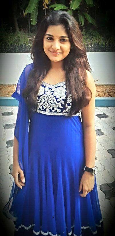 UNSEEN Private Pics of Niveda Thomas