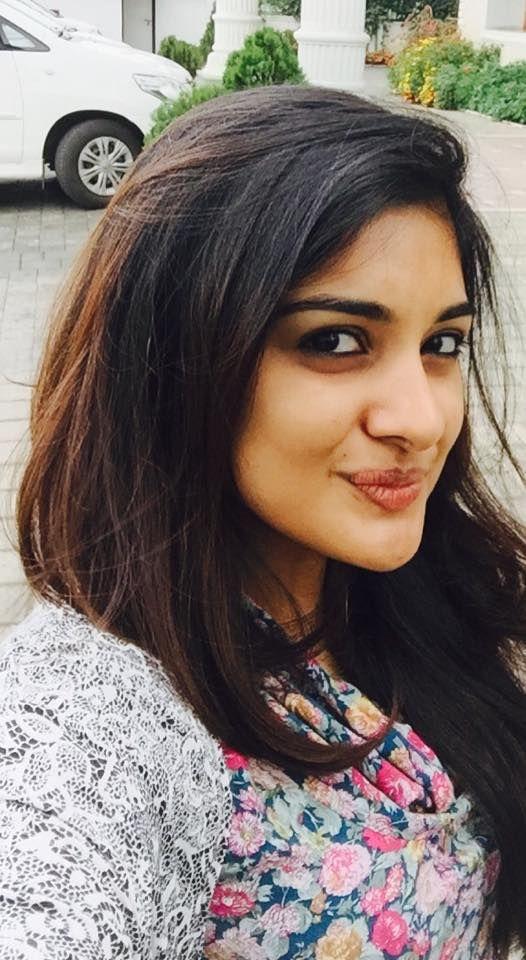 UNSEEN Private Pics of Niveda Thomas