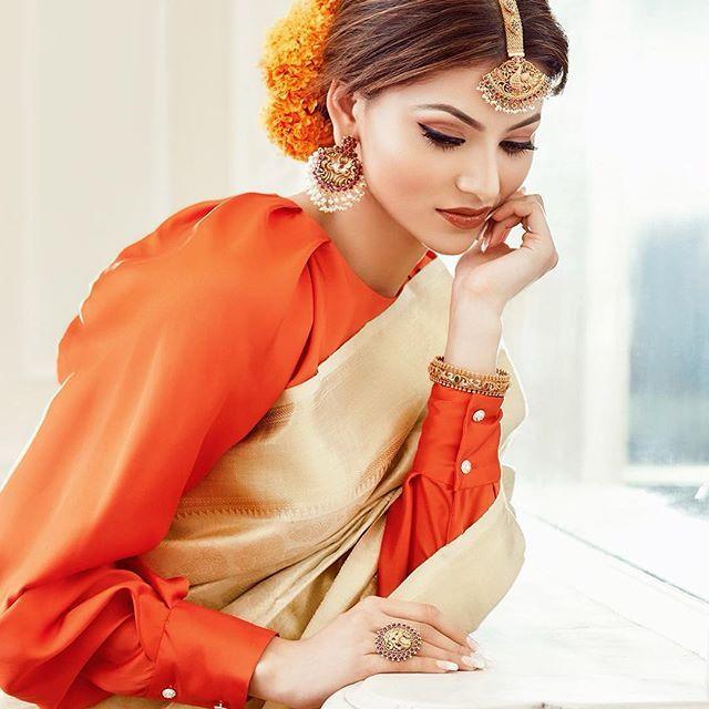 URVASHI RAUTELA Images