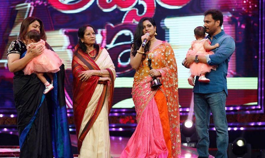 Udaya Bhanu Exclusive Photos At Apsara Awards