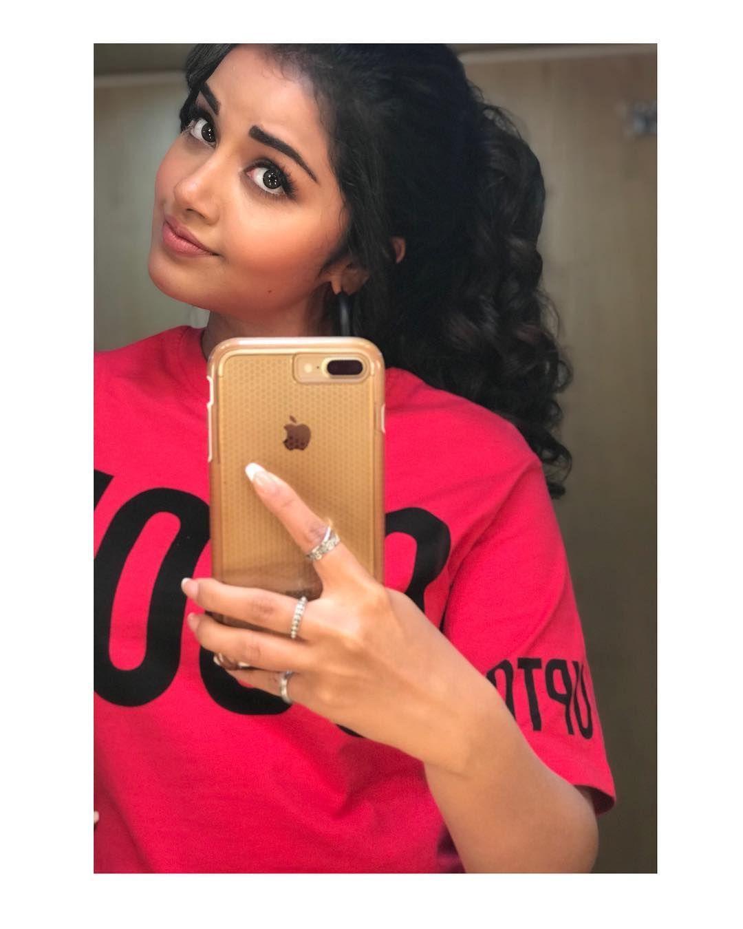 Unseen  Anupama Parameswaran Images