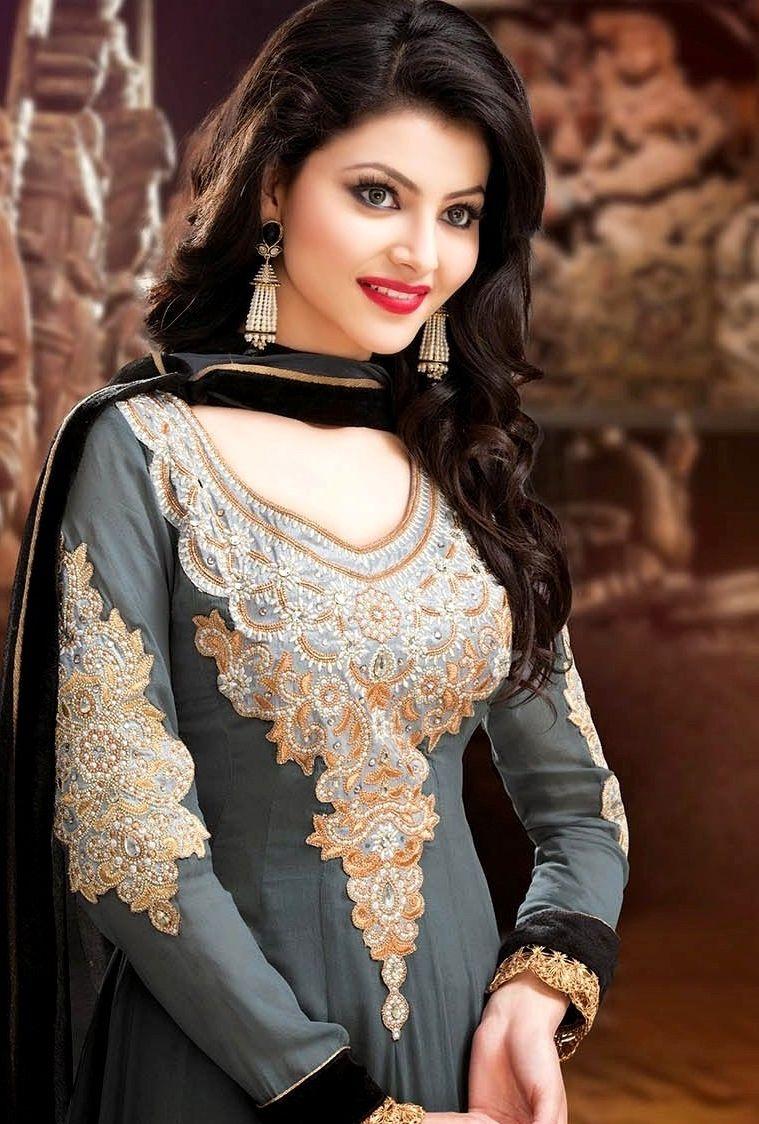 Urvashi Rautela: 50 best looking hot & beautiful HD Photos